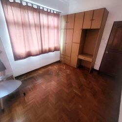 Boundary Road (D19), Terrace #574433031